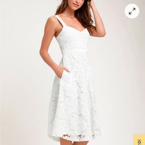 Lace Midi dress with pockets